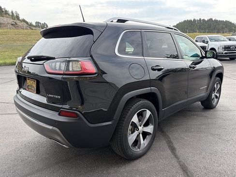 Used 2019 Jeep Cherokee Limited AWD/4WD image 6