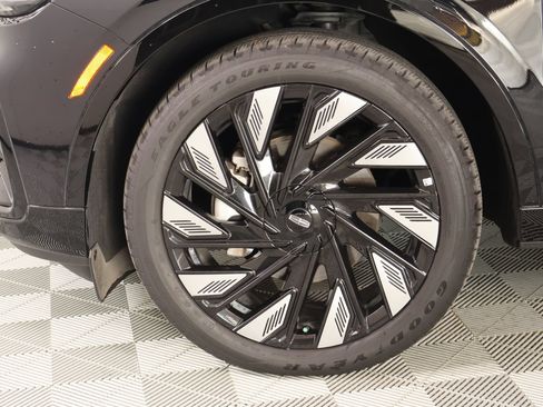 Used 2025 Lincoln Nautilus Reserve w/ Jet Appearance Package AWD/4WD image 20