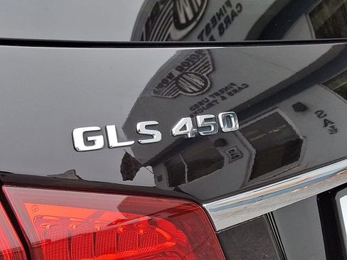 Used 2017 Mercedes-Benz GLS 450 4MATIC image 30