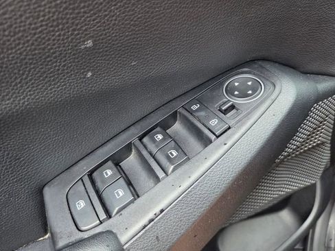 Used 2023 Kia Seltos S w/ Navigation Package FWD image 29