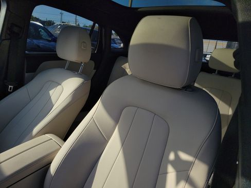 Certified 2025 Mercedes-Benz GLA 250 image 22