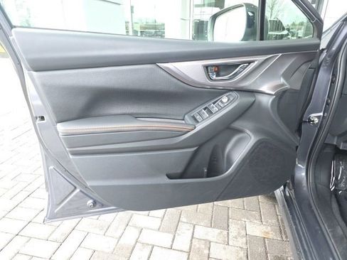 Used 2023 Subaru Crosstrek 2.5i Limited w/ Moonroof Package image 18