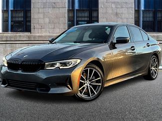 Used 2019 BMW 330i xDrive Sedan video 2