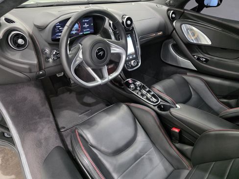Used 2023 McLaren GT RWD image 7