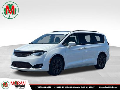 Used 2019 Chrysler Pacifica Limited w/ S Appearance Package