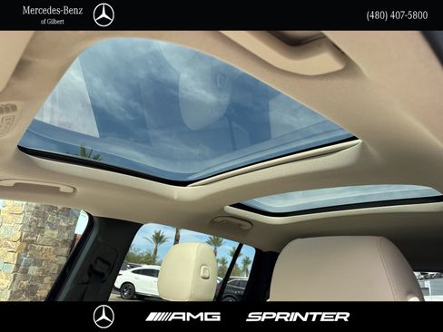Used 2022 Mercedes-Benz GLB 250 image 18