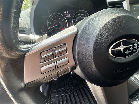 Used 2011 Subaru Outback 3.6R Limited AWD/4WD image 52