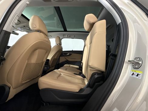 Used 2021 Audi Q7 2.0T Premium Plus w/ Executive Package image 25