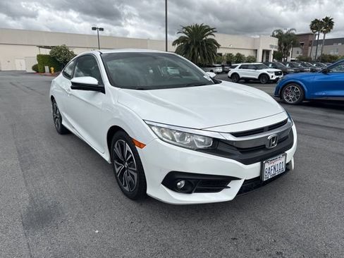 Used 2017 Honda Civic EX-T image 4