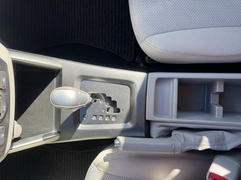 Used 2013 Subaru Forester 2.5X image 24