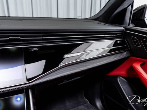 Used 2025 Audi RS Q8 performance image 33