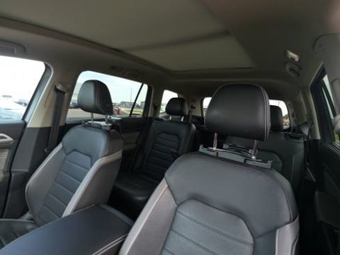 Used 2023 Volkswagen Atlas SEL Premium AWD/4WD image 14