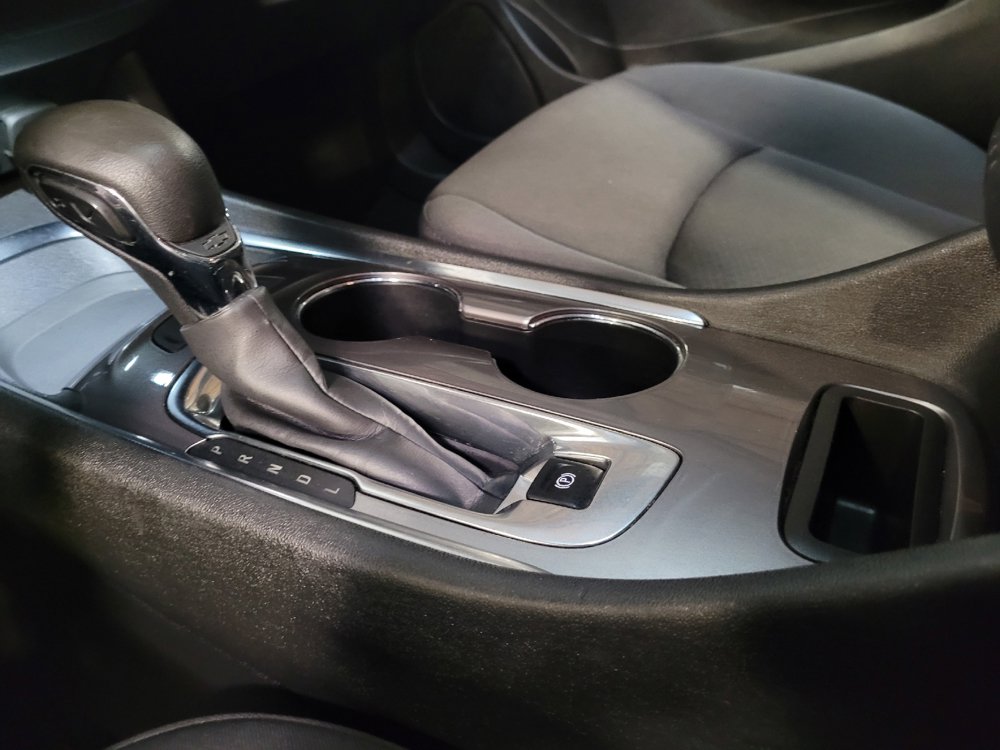 Used 2022 Chevrolet Malibu LT FWD image 26