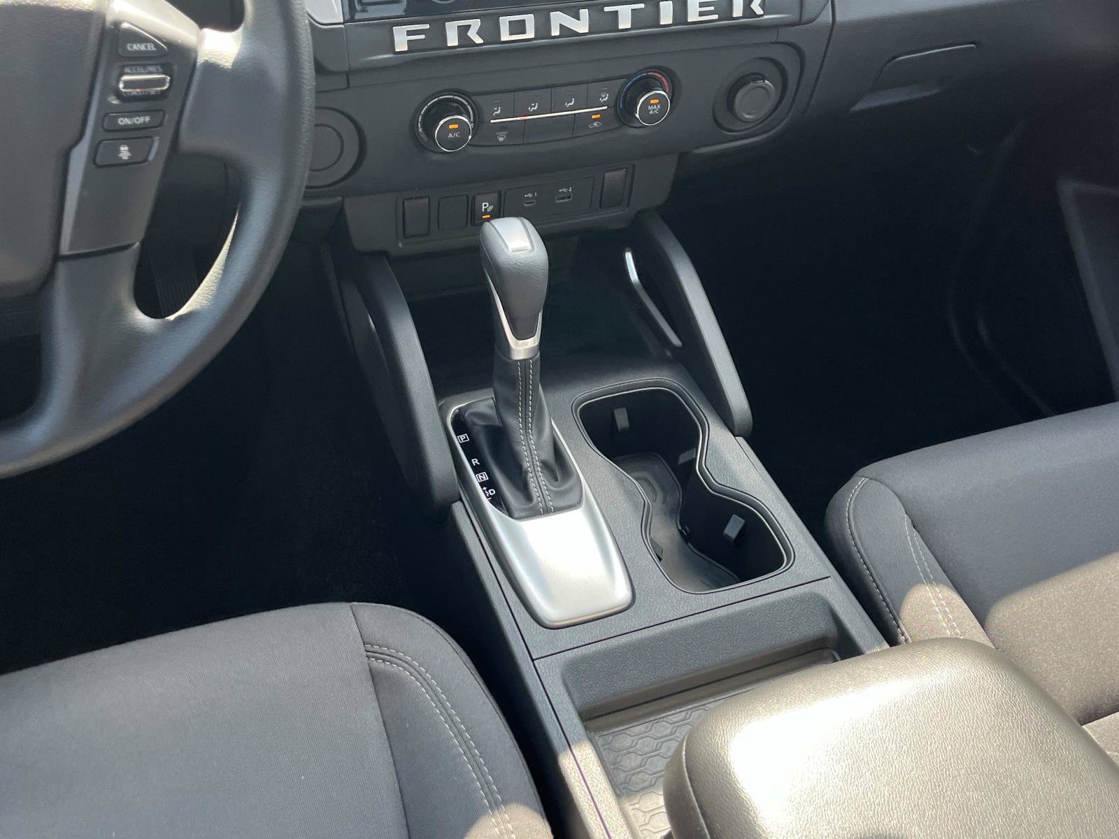 Used 2025 Nissan Frontier SV RWD image 16