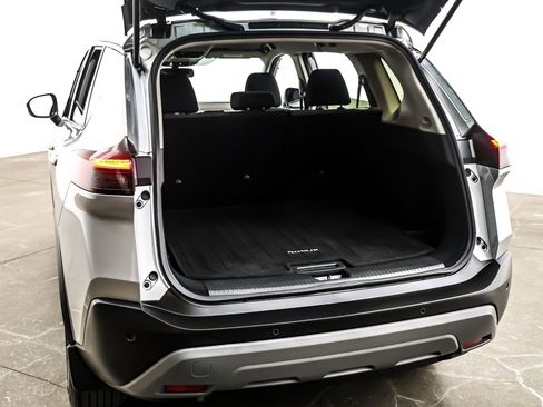 Used 2023 Nissan Rogue SV image 22