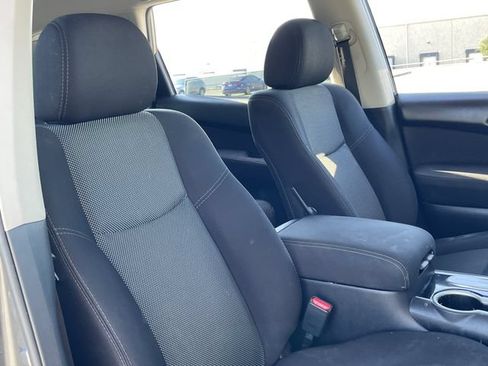 Used 2017 Nissan Pathfinder S FWD image 25