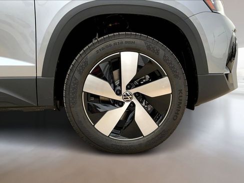 New 2026 Volkswagen Taos S AWD/4WD image 13