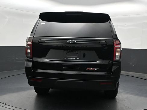 Used 2024 Chevrolet Suburban RST w/ Luxury Package RWD image 4