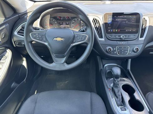 Used 2023 Chevrolet Malibu LT FWD image 23