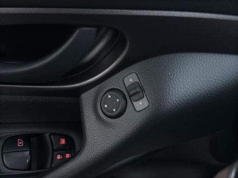 Certified 2021 Nissan Rogue Sport S image 18