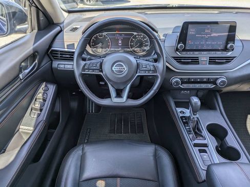 Used 2020 Nissan Altima 2.5 SR w/ Premium Package AWD/4WD image 17