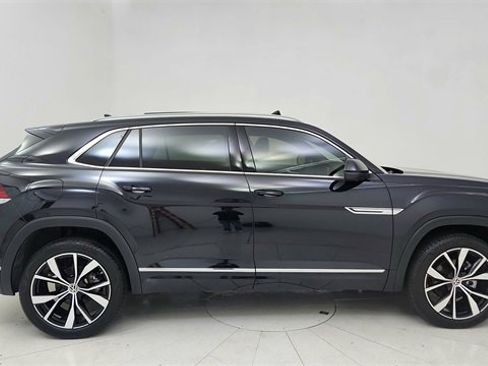 Used 2024 Volkswagen Atlas Cross Sport SEL Premium R-Line image 6