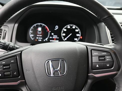 Certified 2025 Honda Ridgeline RTL image 10