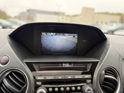 Used 2015 Honda Pilot Touring image 27