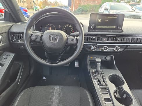 Certified 2025 Honda Civic Sport image 11