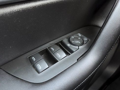 Used 2019 Chevrolet Blazer LT FWD image 10