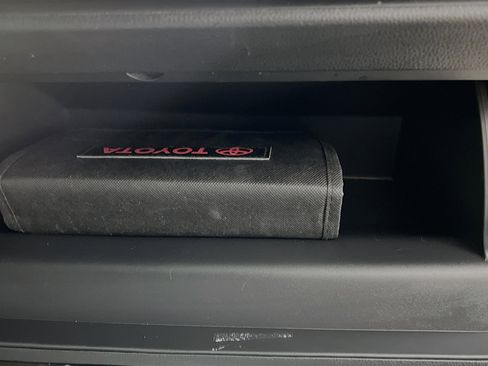 Used 2023 Toyota RAV4 XLE w/ Convenience Package image 35