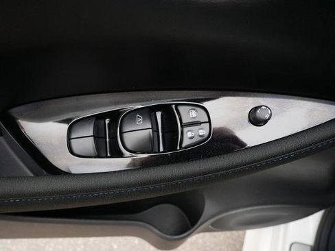 Certified 2024 Nissan Leaf SV Plus FWD image 17