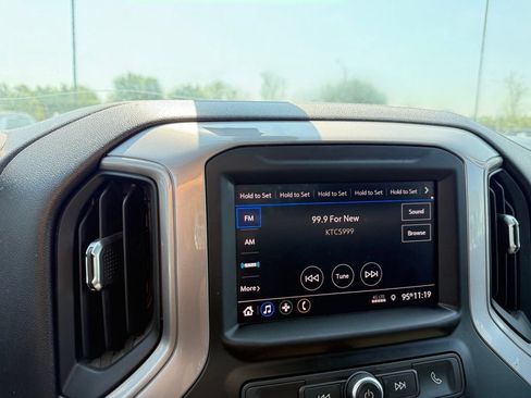 Used 2022 Chevrolet Silverado 2500 W/T w/ WT Convenience Package RWD image 17