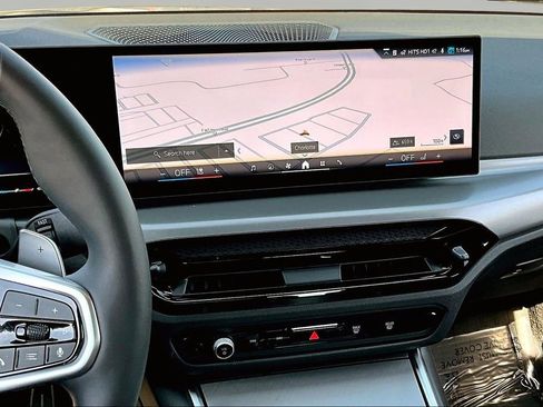 Used 2026 BMW 330i Sedan w/ M Sport Package image 9