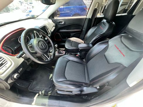 Used 2019 Jeep Compass Trailhawk AWD/4WD image 11