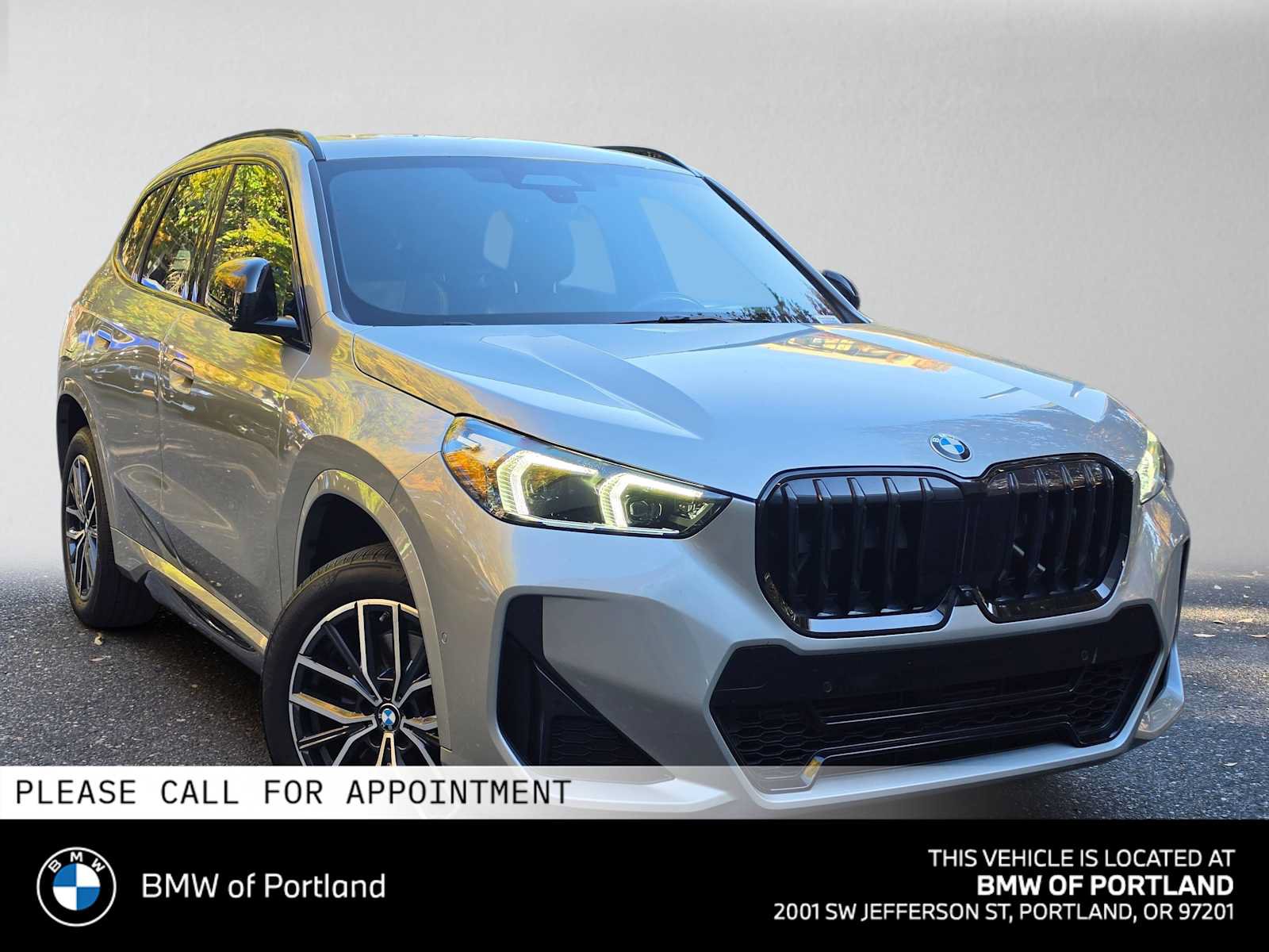 Used 2023 BMW X1 xDrive28i w/ Premium Package AWD/4WD image 1