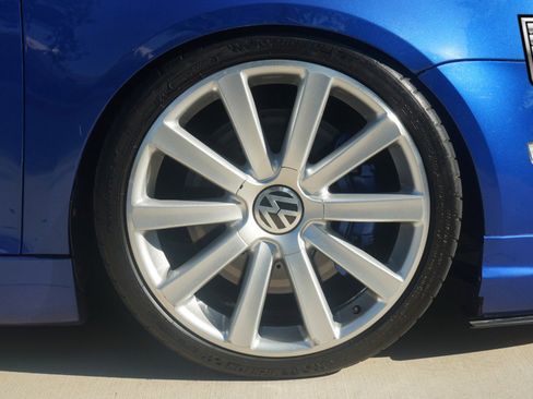 Used 2008 Volkswagen R32 image 11