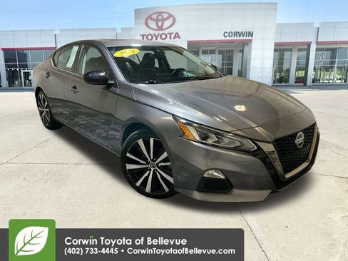 Used 2021 Nissan Altima 2.0 SR image 2