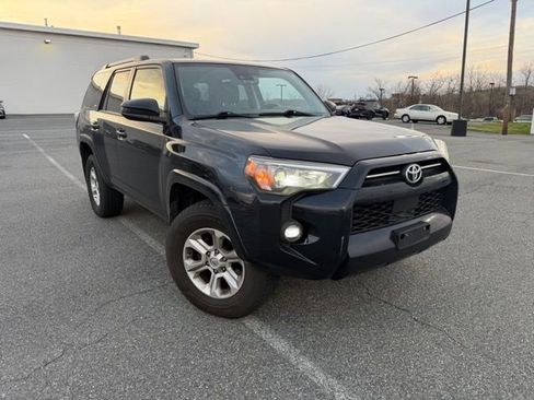 Used 2021 Toyota 4Runner SR5 image 1