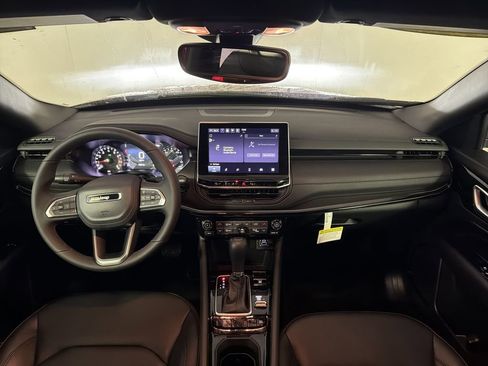 New 2026 Jeep Compass Limited image 24