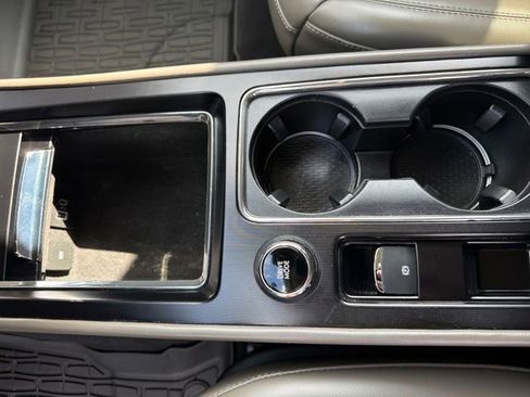 Certified 2023 Lincoln Corsair AWD image 30