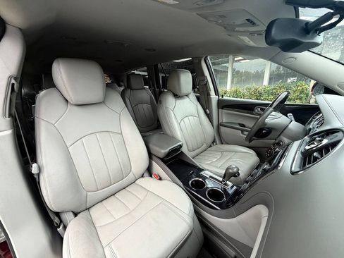 Used 2017 Buick Enclave Leather FWD image 22