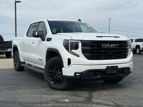 Used 2023 GMC Sierra 1500 Elevation w/ Elevation Premium Package image 2