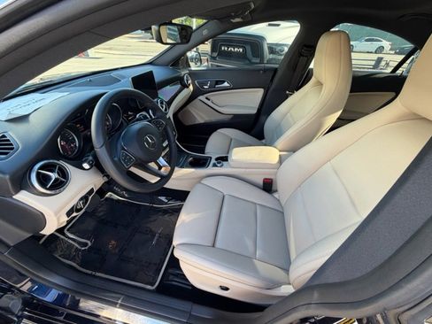 Used 2018 Mercedes-Benz CLA 250 image 11