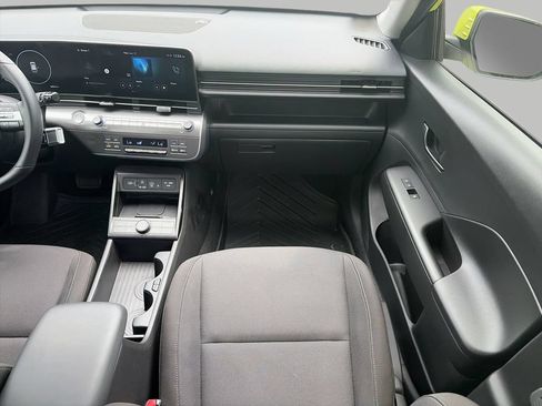 Used 2024 Hyundai Kona SEL w/ Convenience Package FWD image 12