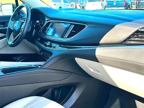 Used 2022 Buick Enclave Avenir w/ Avenir Technology Package image 23