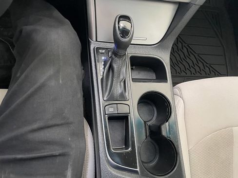 Used 2016 Hyundai Sonata SE w/ Cargo Package image 37