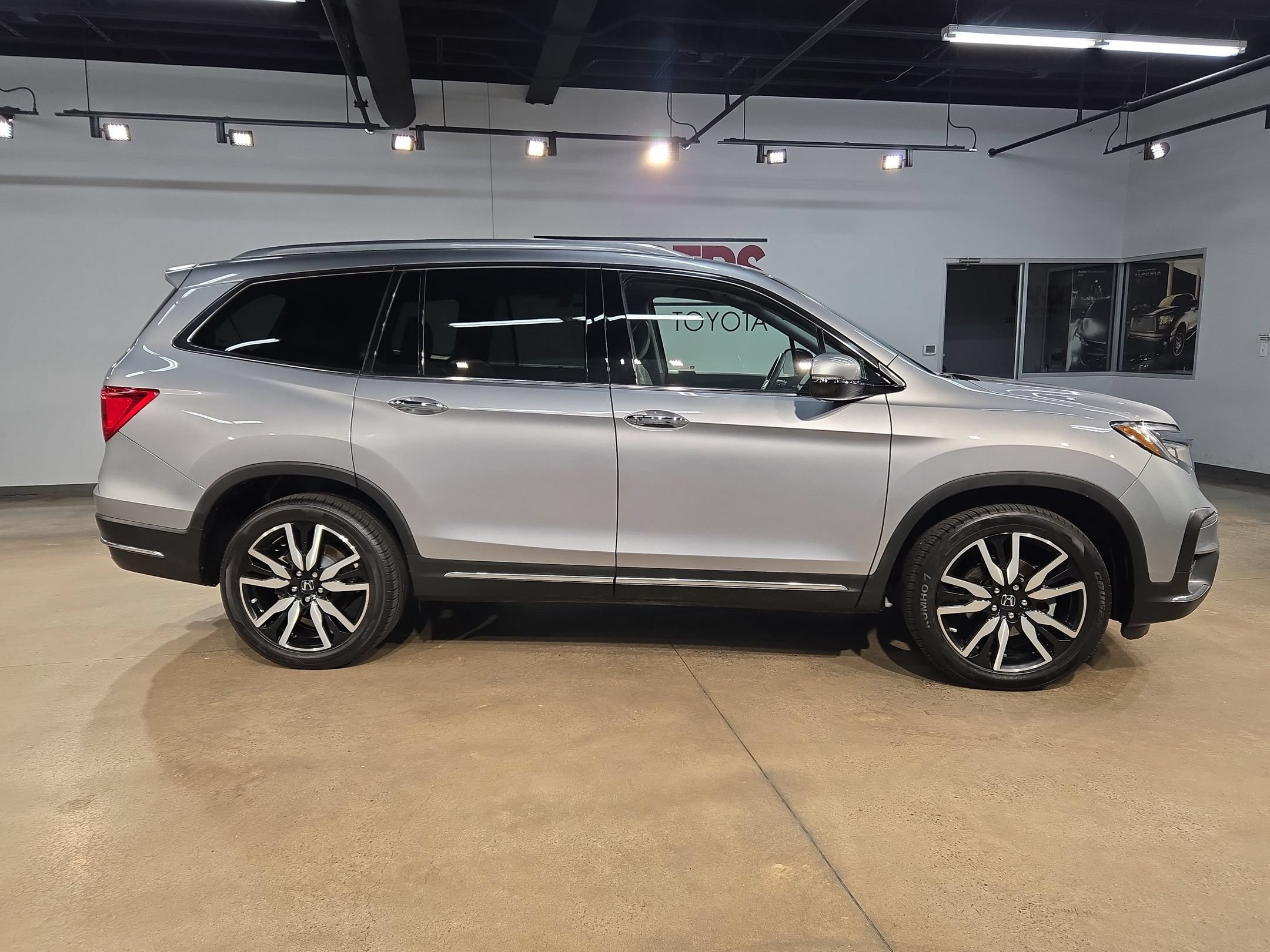 Used 2021 Honda Pilot Elite image 8