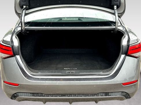 Used 2024 Nissan Sentra SV FWD image 31