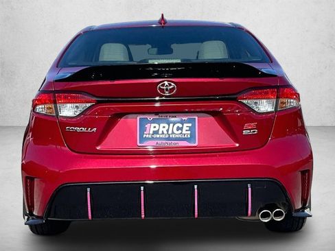 Used 2023 Toyota Corolla SE w/ SE Premium Package FWD image 4